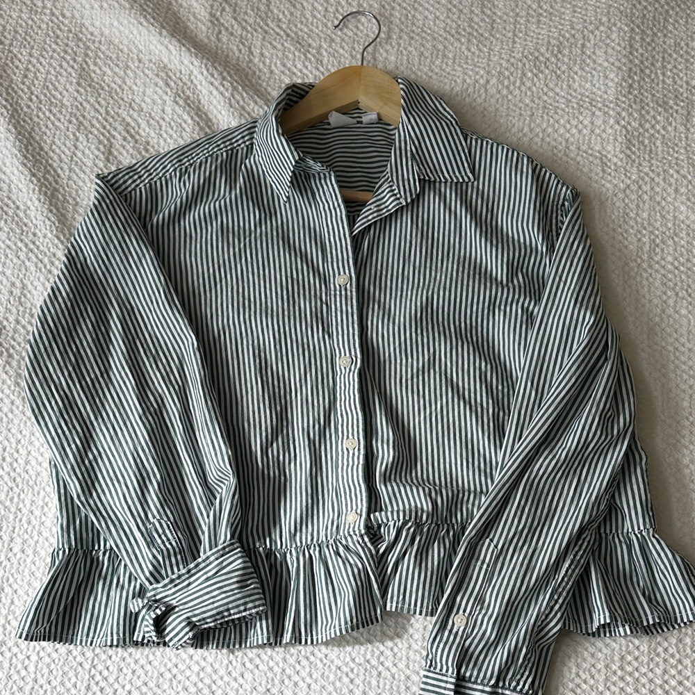 Gap Women’s Green Striped Button-Up Blouse